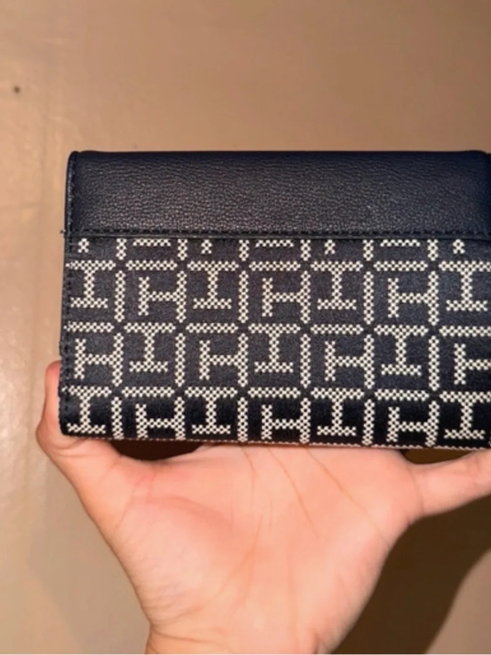 Tommy Hilfiger Navy and Black Logo Fold Card Holder
